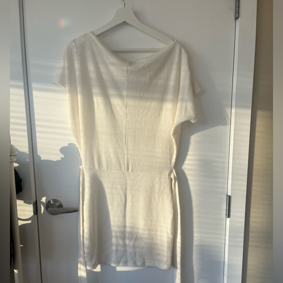 White Slouchy Dress - Picture 2 of 3